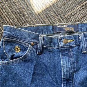 Wrangler George Strait Collection Medium Wash Denim Blue Jeans 32 x 36